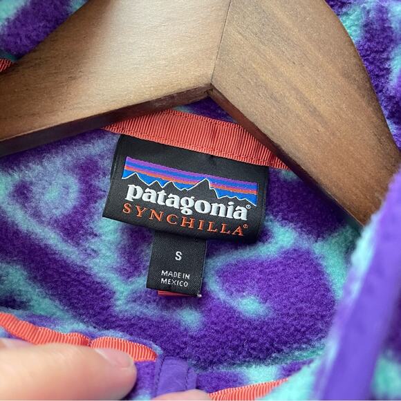 Patagonia | RARE Womens IKAT Blue Synchilla Snap-T Fleece Pullover Purple & Blue - Picture 3 of 10